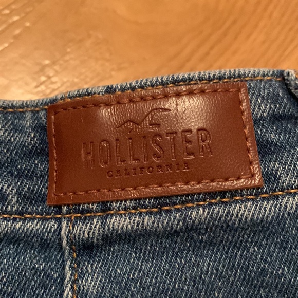 hollister - denim shorts - Picture 3 of 5